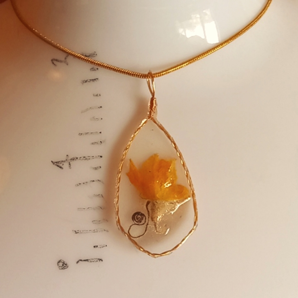Necklace, amulet